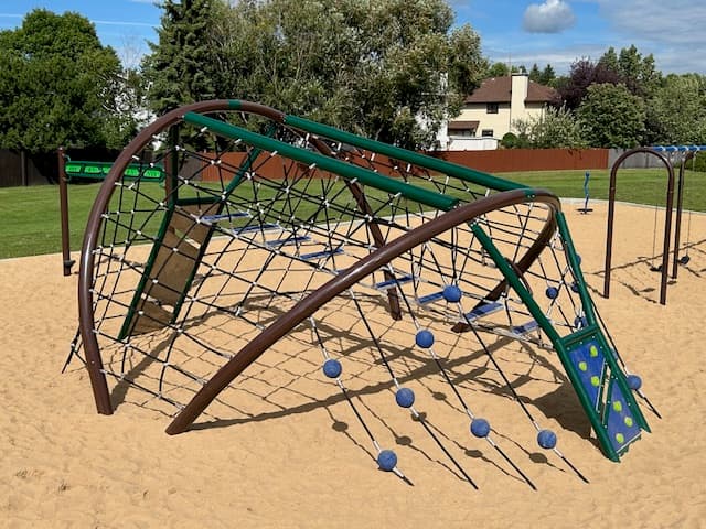 Hermitage Park - Outdoor in Northeast Edmonton